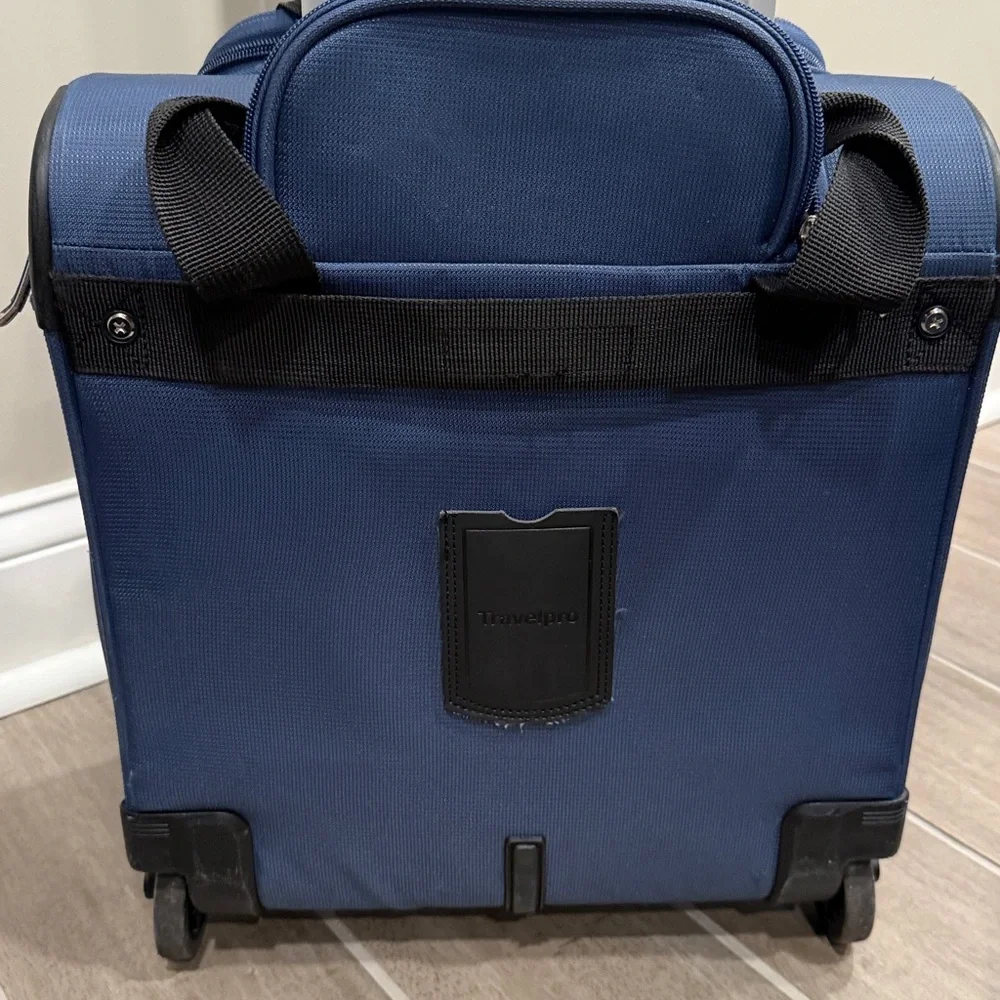 Travelpro 2 Wheeled Roller Bag
